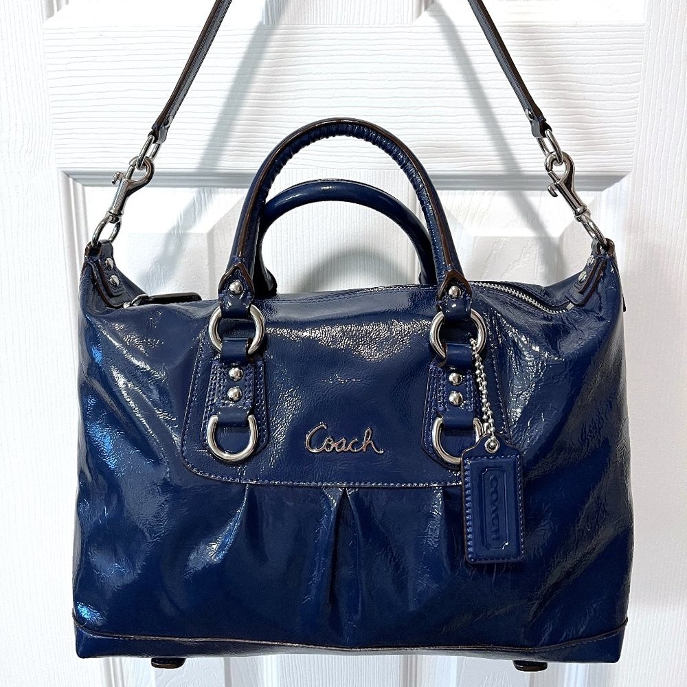 Gorgeous Coach Cobalt Blue Patent Leather Shoulder Bag